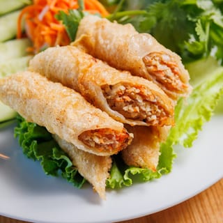 Vietnamese Fried Egg Roll